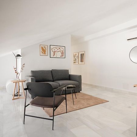 Sonder Santa Ana Aparthotel Мадрид Екстериор снимка