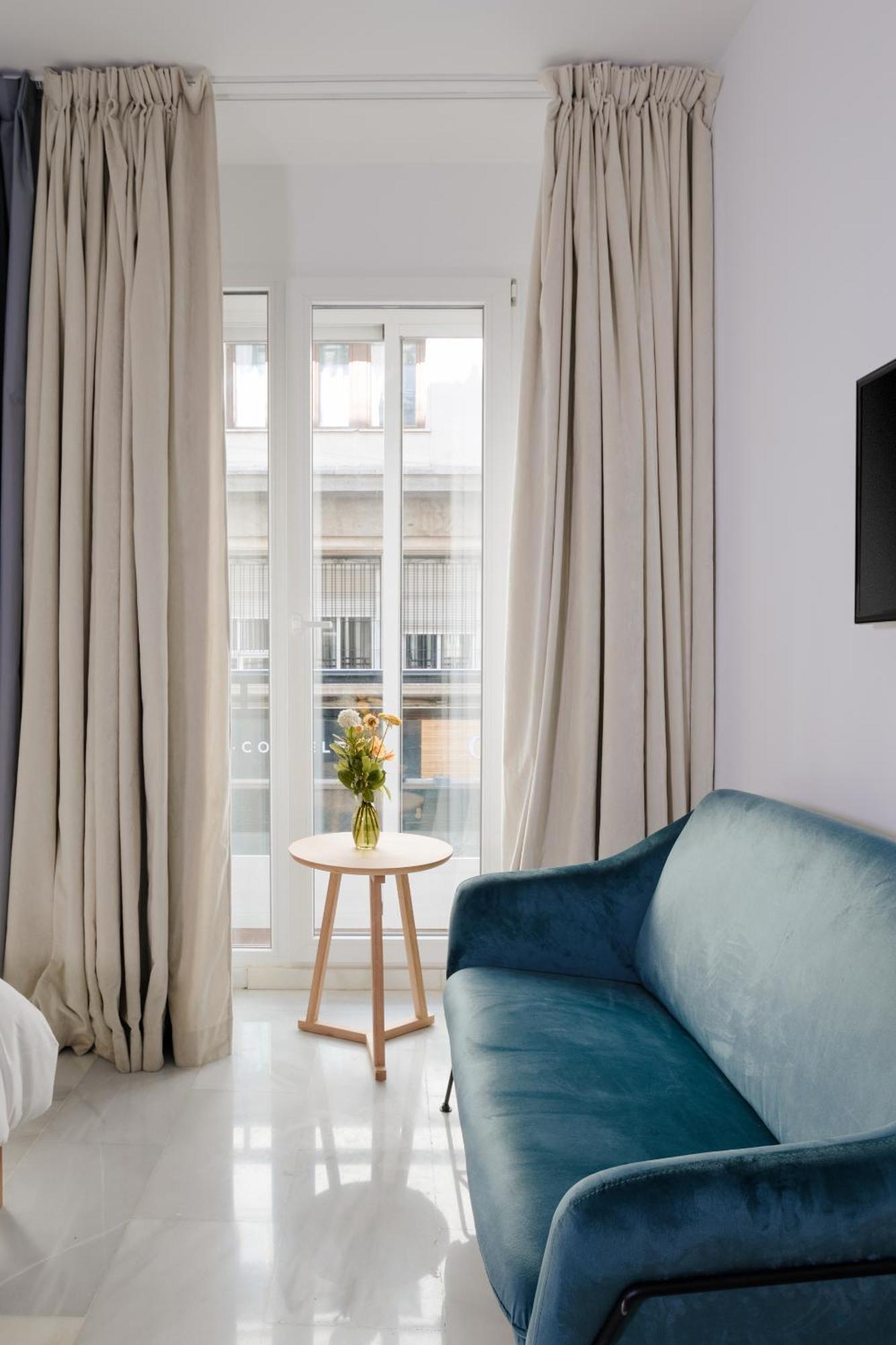 Sonder Santa Ana Aparthotel Мадрид Екстериор снимка
