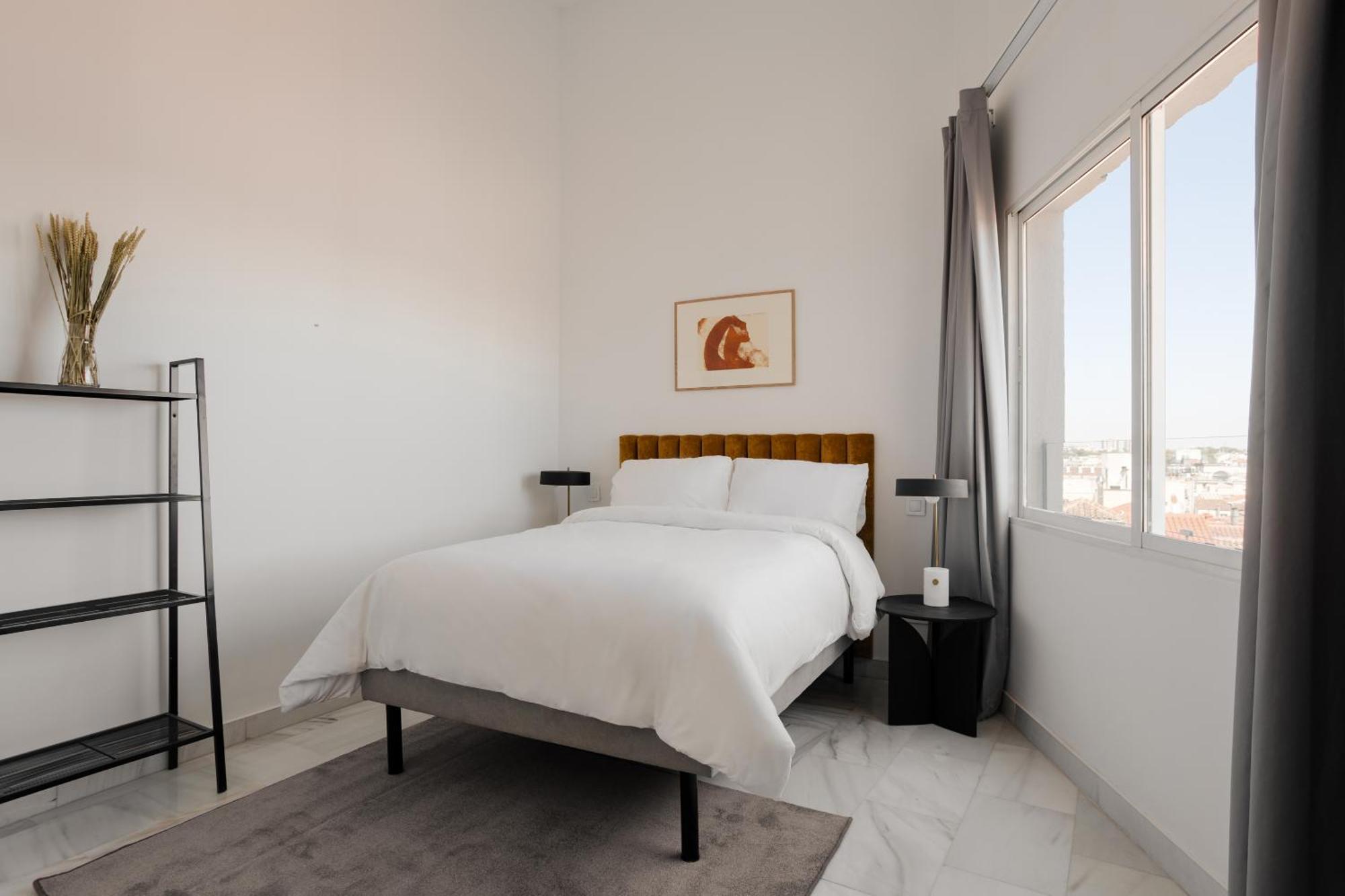 Sonder Santa Ana Aparthotel Мадрид Екстериор снимка